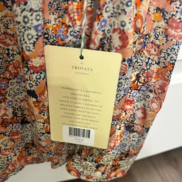 Trovata Multicolor Floral Button Down Shirt - Picture 5 of 5